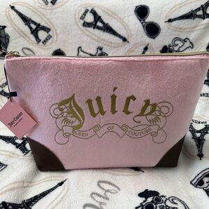 JUICY COUTURE “QUEEN OF COUTURE” MAKEUP BAG